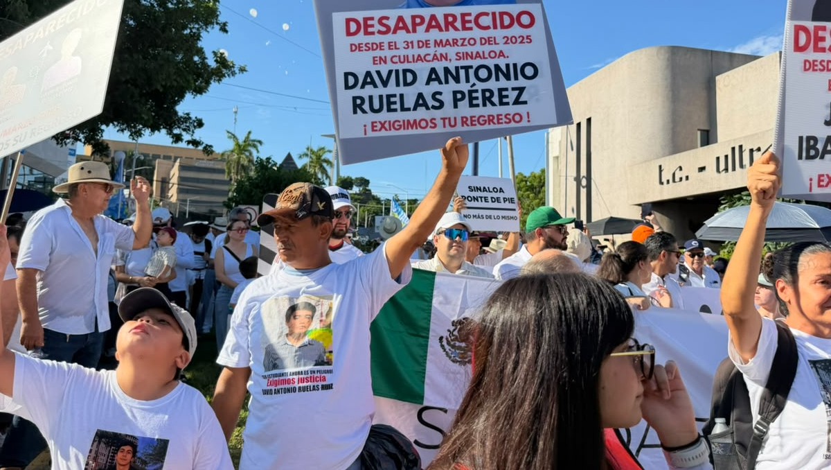 Marchan en Sinaloa por fin de semana de violencia. | Especial