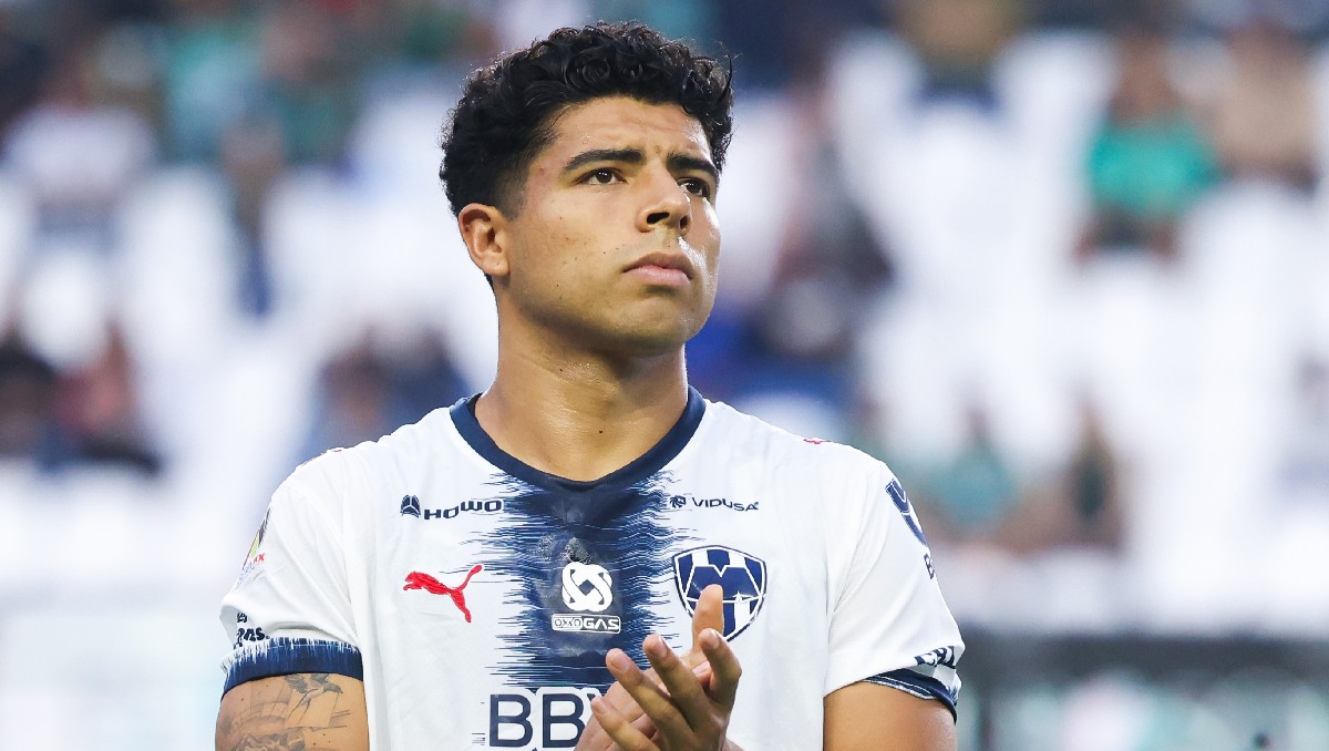 Víctor Guzmán, defensa de Rayados, volvería a la Selección Mexicana (Imago7)