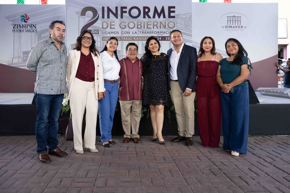 Presentan segundo informe en Zimapán. (Cortesía)