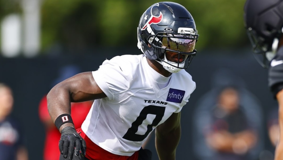 Azeez Al-Shaair es multado por la NFL tras mostrar nombre de niña palestina. (Instagram @houstontexans)