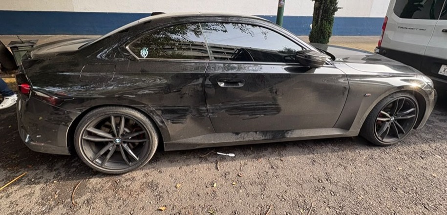 El dueño del coche pidió proceder en contra de los dos presuntos ladrones | Especial