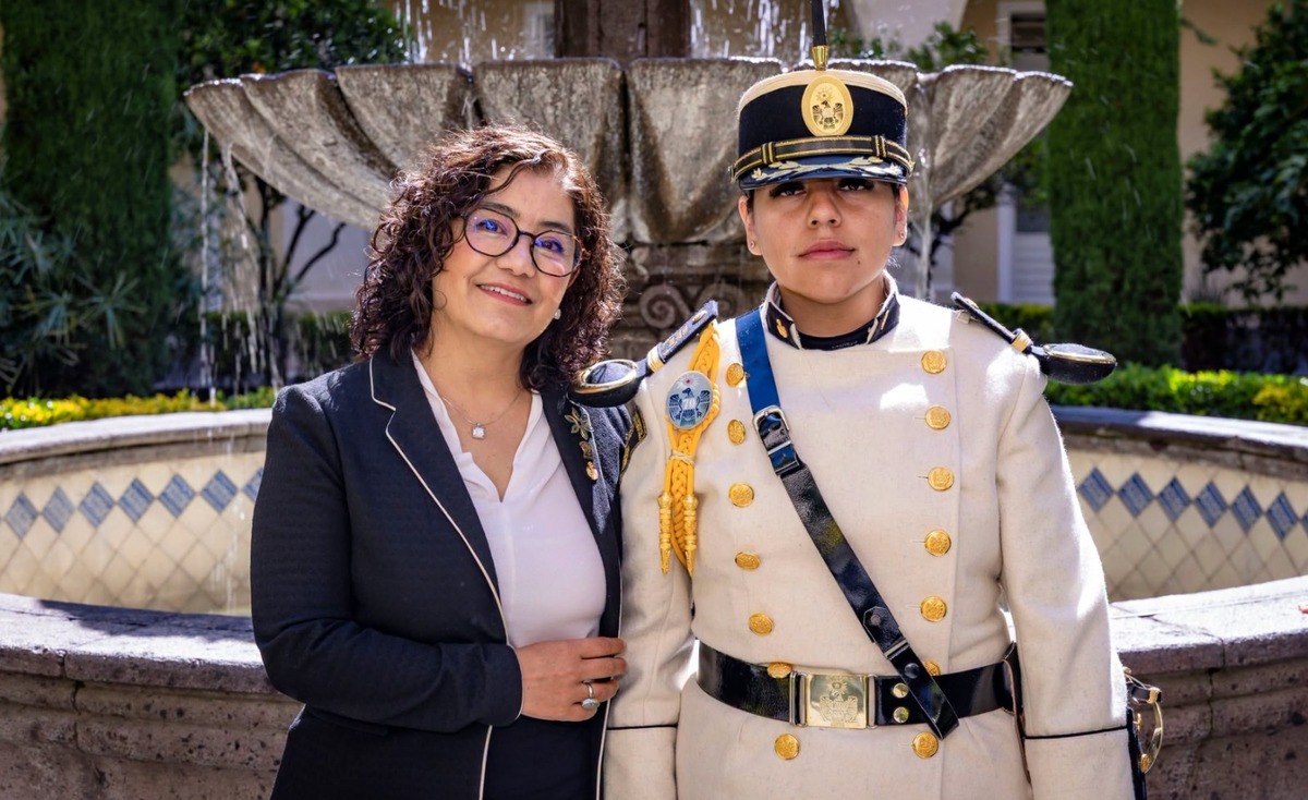 María Teresa Téllez Licona, primera mujer al frente del Contingente de la UAEMéx. | Especial