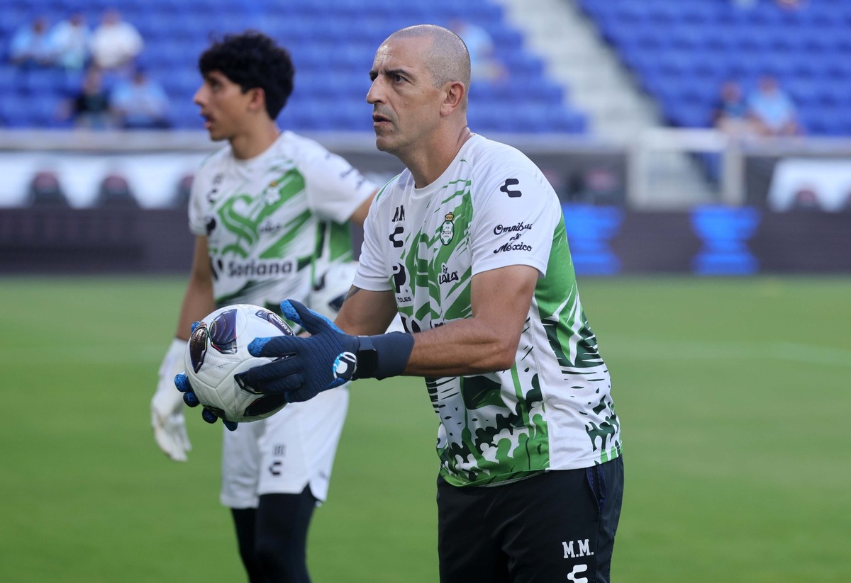 Mauro Machado nuevo entrenador de porteros en Santos. | Foto: Cortesía Club Santos
