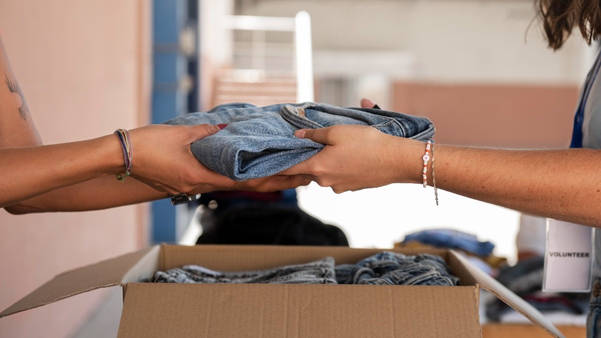 Donar ropa para migrantes en Torreón. | Foto: Archivo