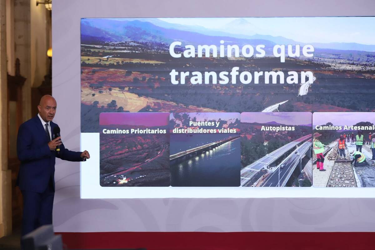 Jesús Esteva detalló el programa de infraestructura carretera del gobierno de México para el sexenio. | Foto: Octavio Hoyos