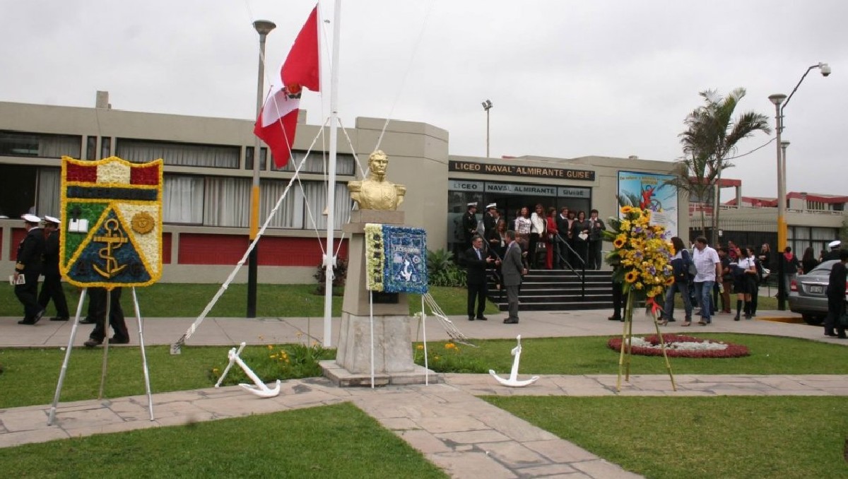 El Ministerio de la Mujer y Poblaciones Vulnerables brinda acompañamiento psicológico y asesoría legal. | Foto: Liceo Naval Almirante Guise