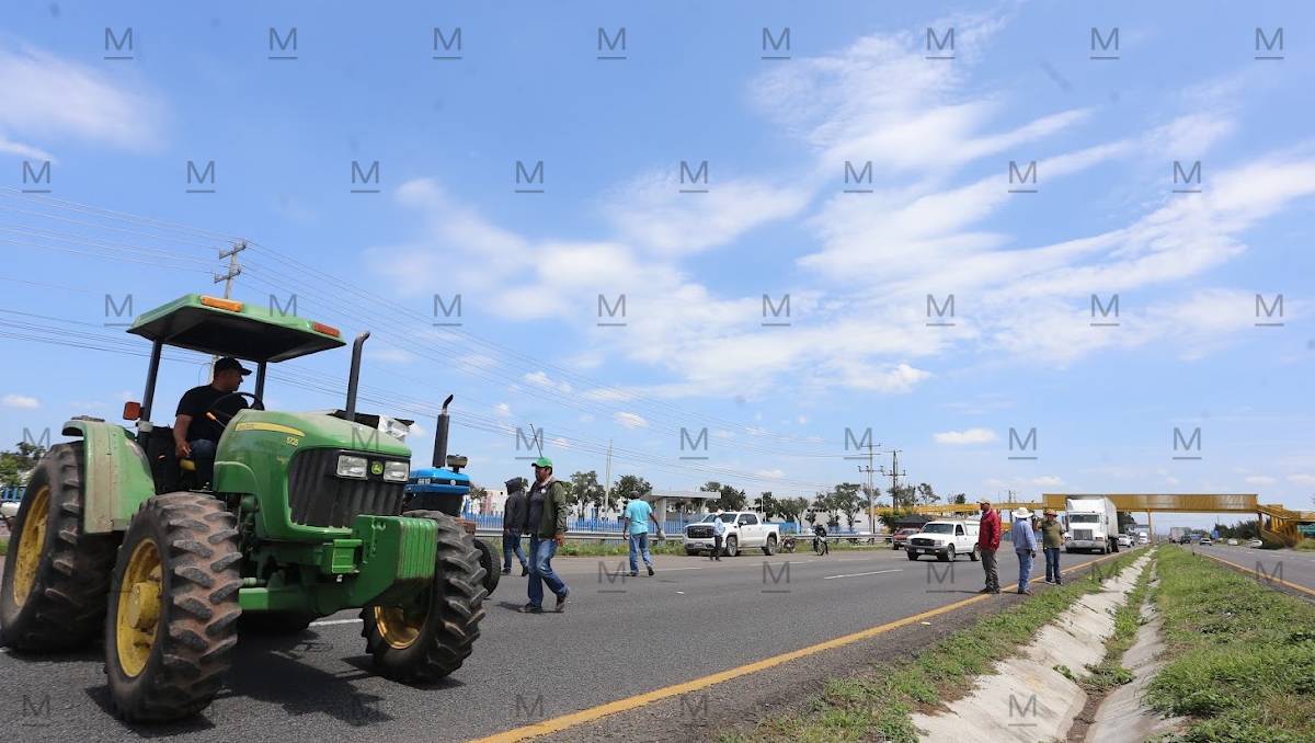 Movilización de productores en protesta por el retraso en el pago de incentivos al grano de maíz | Dany Béjar