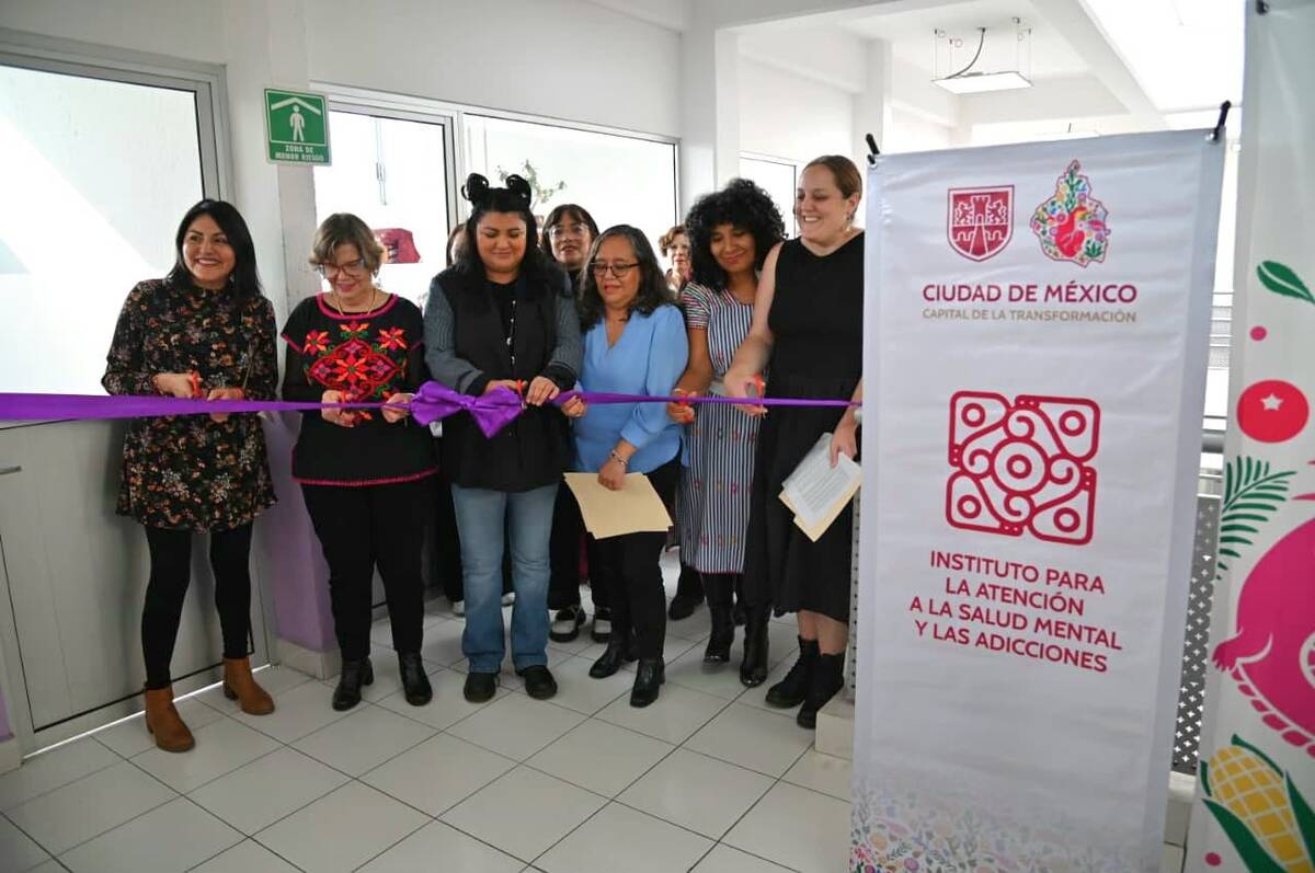 La secretaria de las Mujeres, Daptnhe Cuevas Ortiz, reconoció que los proyectos institucionales aislados suelen tener límites. | Foto: Especial