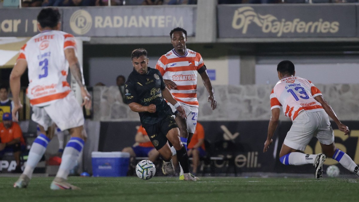 Acción del partido entre Atlético La Paz y Correcaminos. (Cortesía/Liga de Expansión)