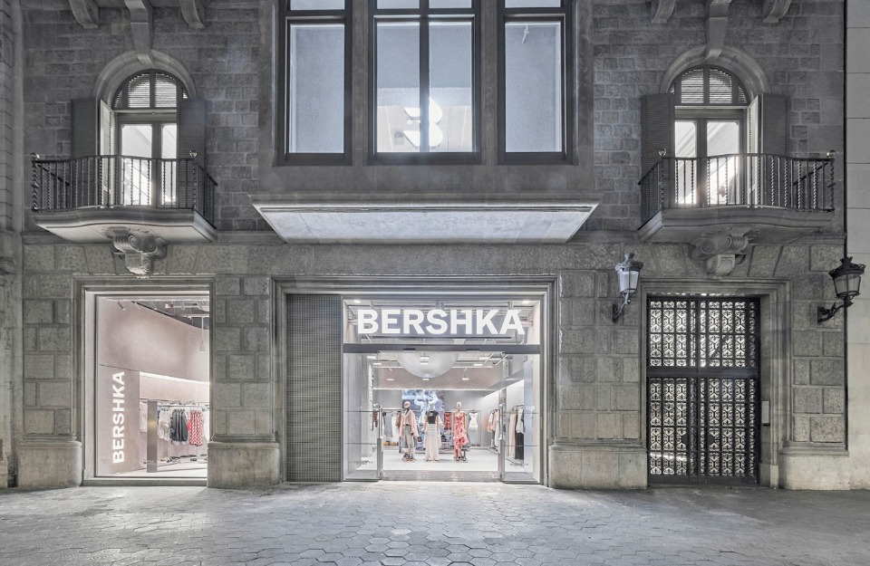 Actualmente, Bershka cuenta con 854 tiendas en 68 mercados a nivel global. | Foto: Bershka