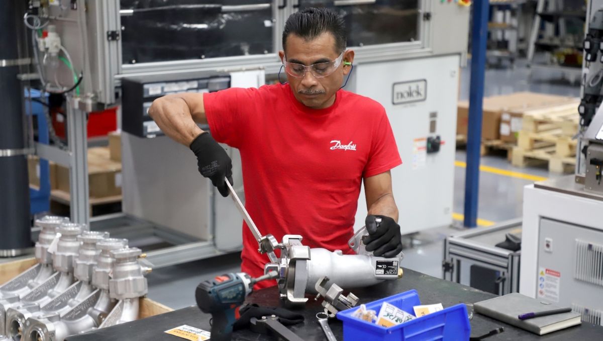 Danfoss anuncia nueva línea de producción en su fábrica en Apodaca  | Foto: Luis Guerra