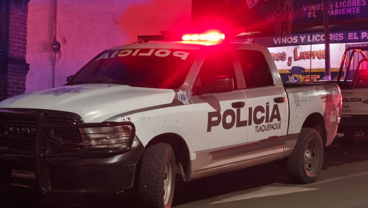 Policías de Tlaquepaque acudieron tras el reporte del ataque en el Cerro del Cuatro (Vicente Torres Alfaro)