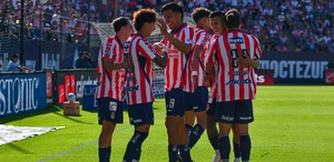 Chivas venció por diferencia de tres goles al Atlético de San Luis para llegar al subliderato del Apertura 2026 de Liga MX.