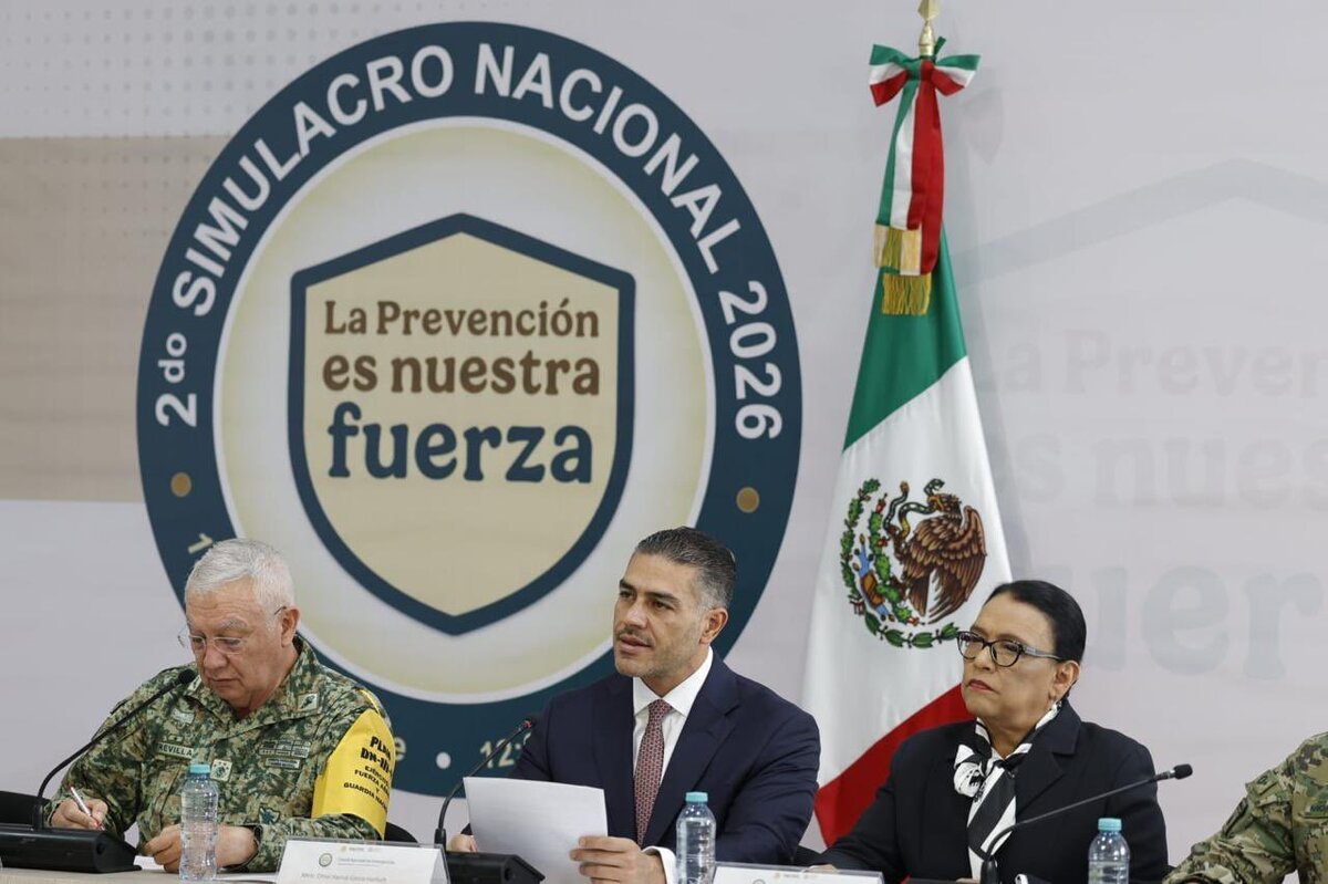 Omar García Harfuch en la conferencia tras el Segundo Simulacro Nacional 2026. | Especial