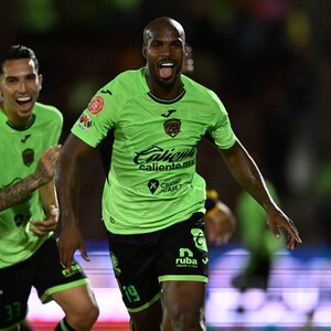 Con doblete de Óscar Estupiñán, FC Juárez por fin ganó en el Apertura 2026 y lo hizo ante Tigres en Ciudad Juárez.