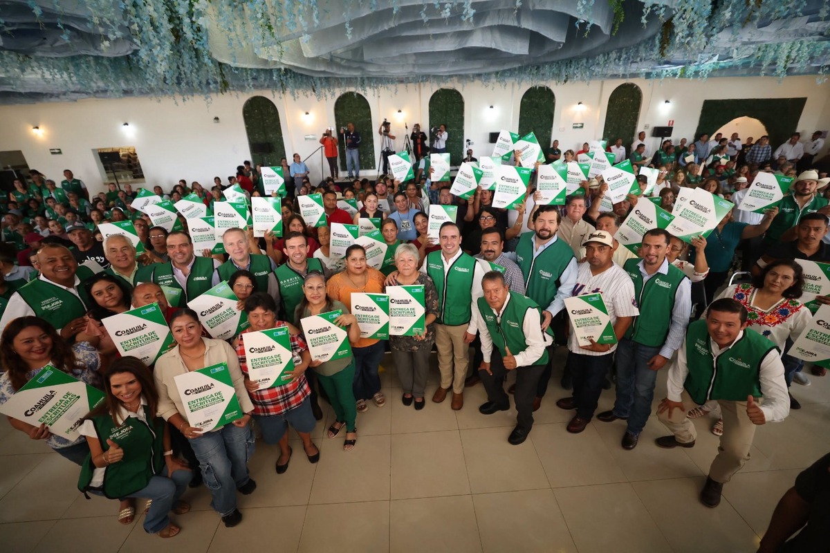 En San Juan de Sabinas, 174 familias beneficiarias también podrán recibir gratis la elaboración de su testamento. Foto:  Facebook de Manolo Jiménez