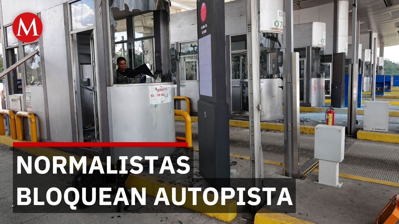 A 12 años de Ayotzinapa, normalistas exigen justicia y denuncian carpetas olvidadas