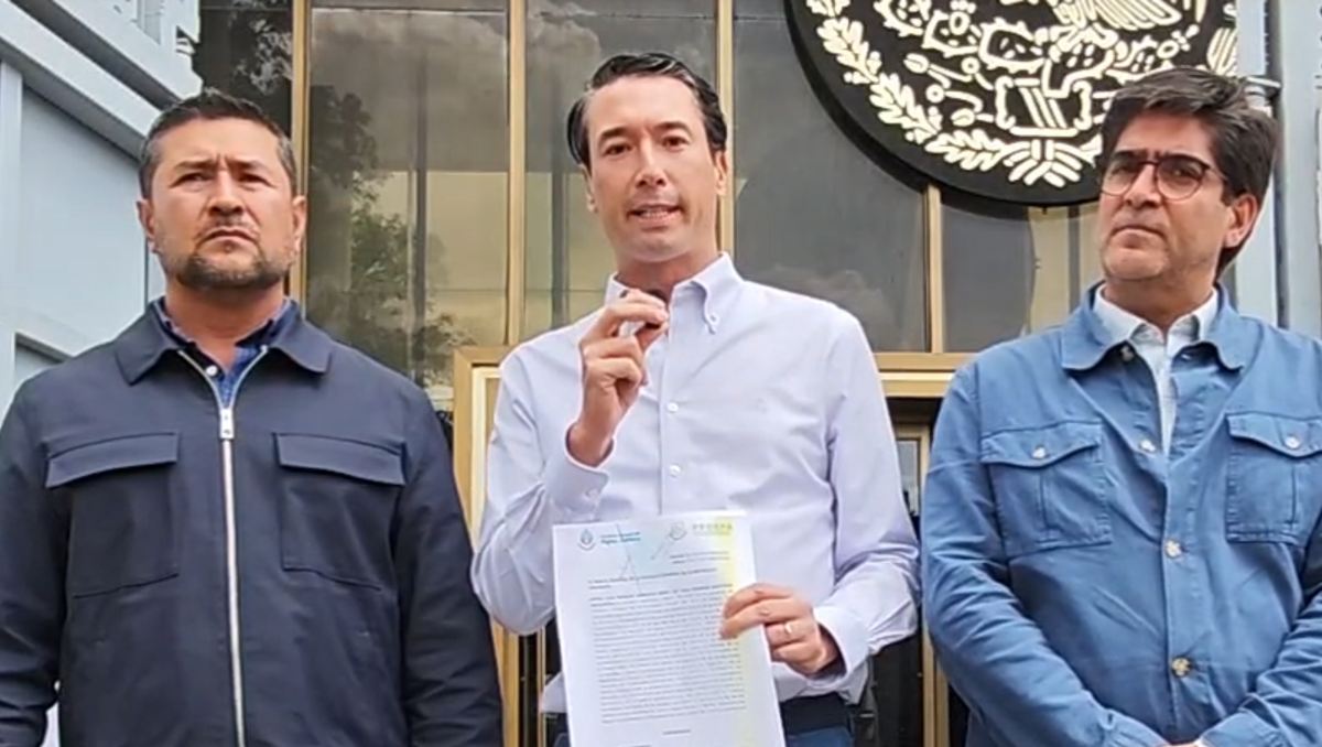 La denuncia formal contó también con la firma y respaldo del director general de la Comisión Estatal del Agua, Luis Enrique Barboza Niño. (Cortesía)