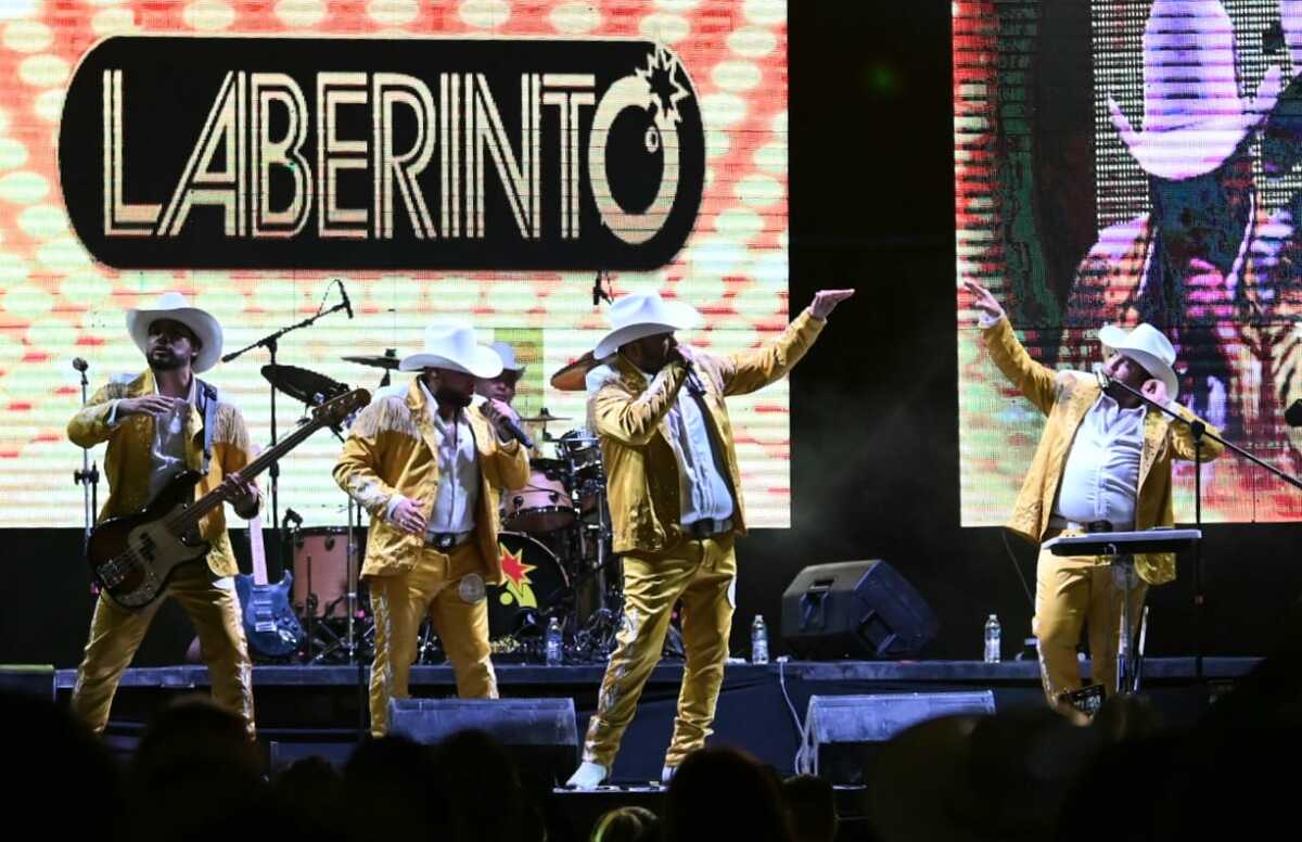 Laberinto en el Foro de las Estrellas en Feria de Torreón. | Foto: Roberto Amaya