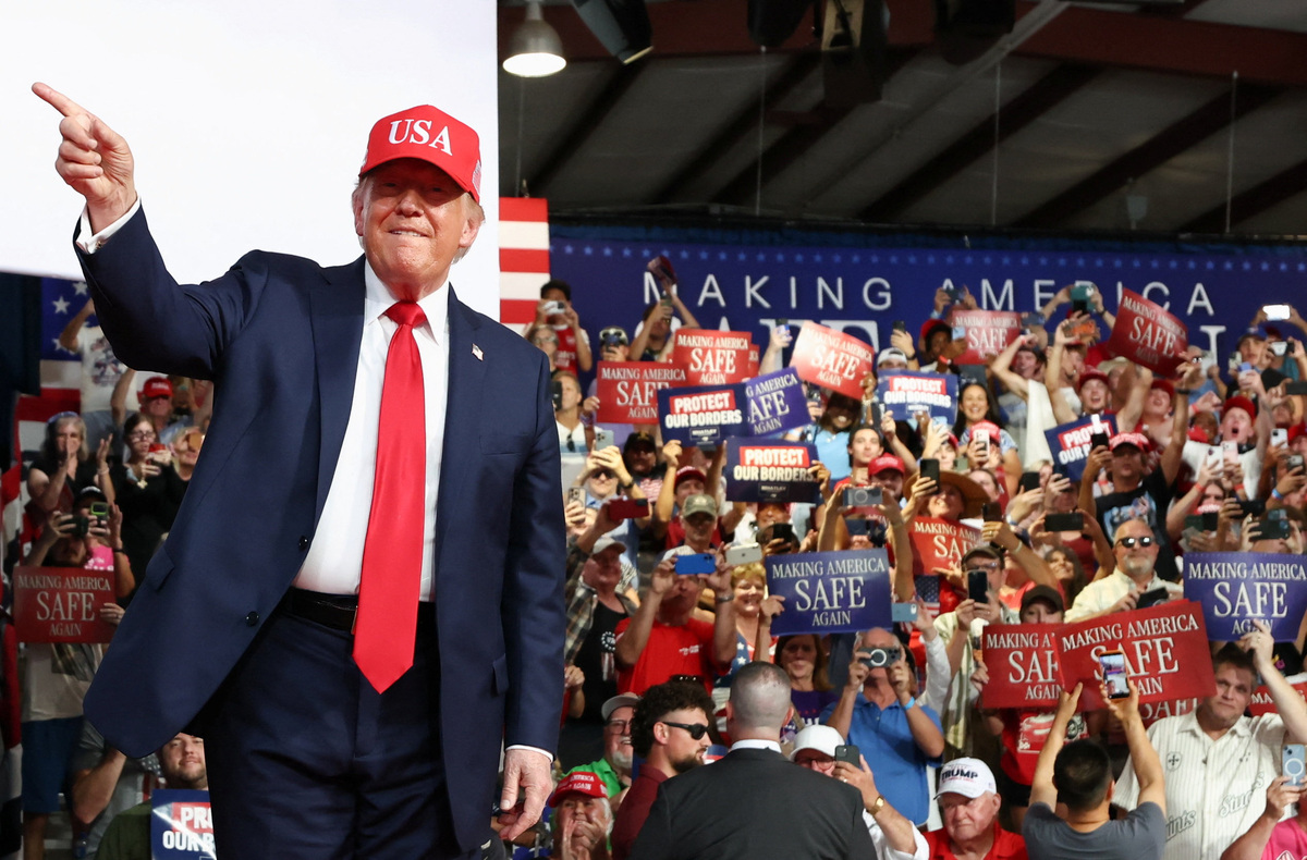 El presidente de Estados Unidos, Donald Trump, asiste a un mitin de campaña en apoyo al candidato republicano al Senado. | Reuters