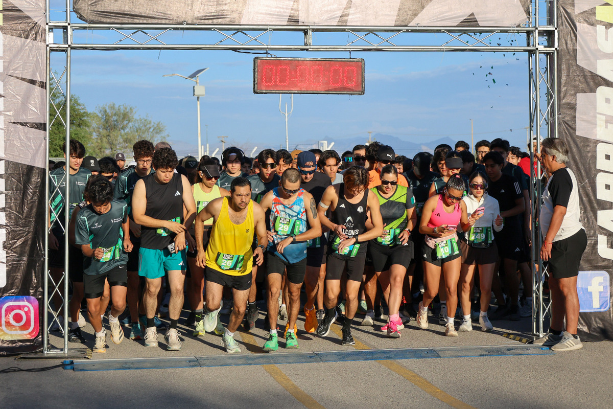 Salida de los participantes de la carrera Tecmi Run 2026. | Fotos: Rolando Riestra