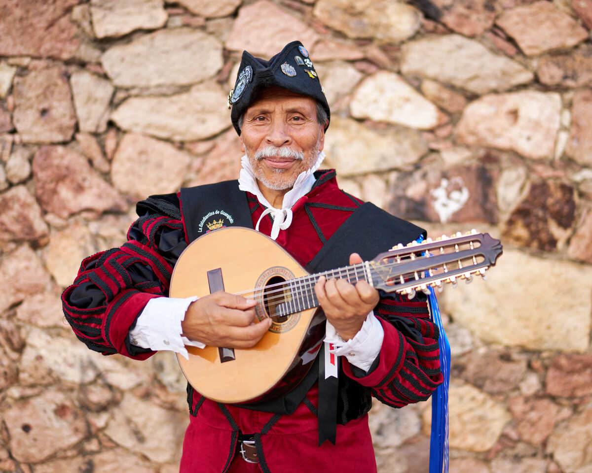 José Manuel Amezquita, hombre guanajuatense, ha dedicado a las callejoneadas. (Foto: José Manuel  Amezquita)