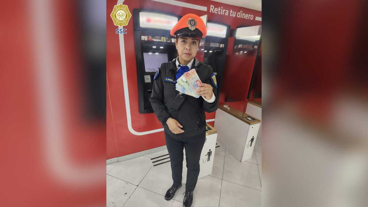 El dinero permanecerá ahí bajo resguardo a la espera de que el propietario lo recupere. | Foto:  X @SSC_CDMX