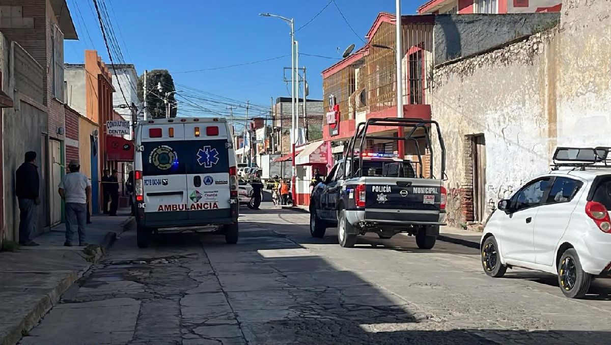 El hallazgo de los cuerpos se realizó a unas calles del Palacio Municipal de Otumba. | Foto: Paramédicos Otumba