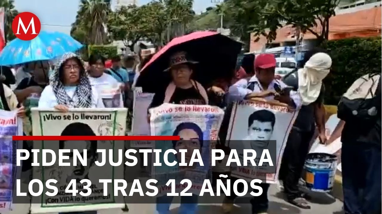 Padres de los 43 claman justicia tras 12 años sin respuestas de autoridades