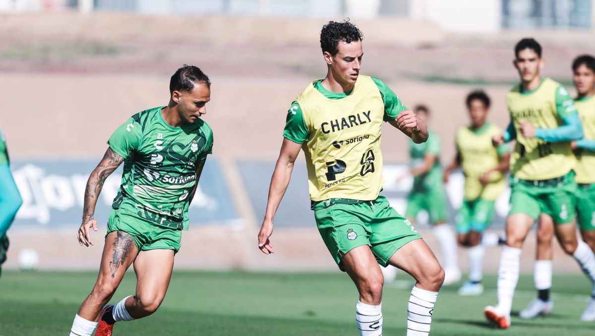 Santos Laguna ya entrena para su partido. | Foto: Facebook Club Santos