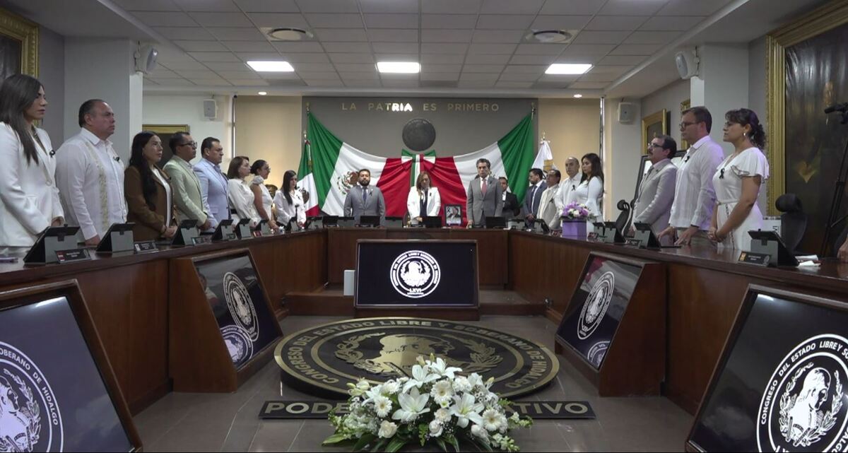 Sesión especial en memoria de la diputada Juana Olivia Alarcón Rivera. (Facebook Congreso de Hdialgo)