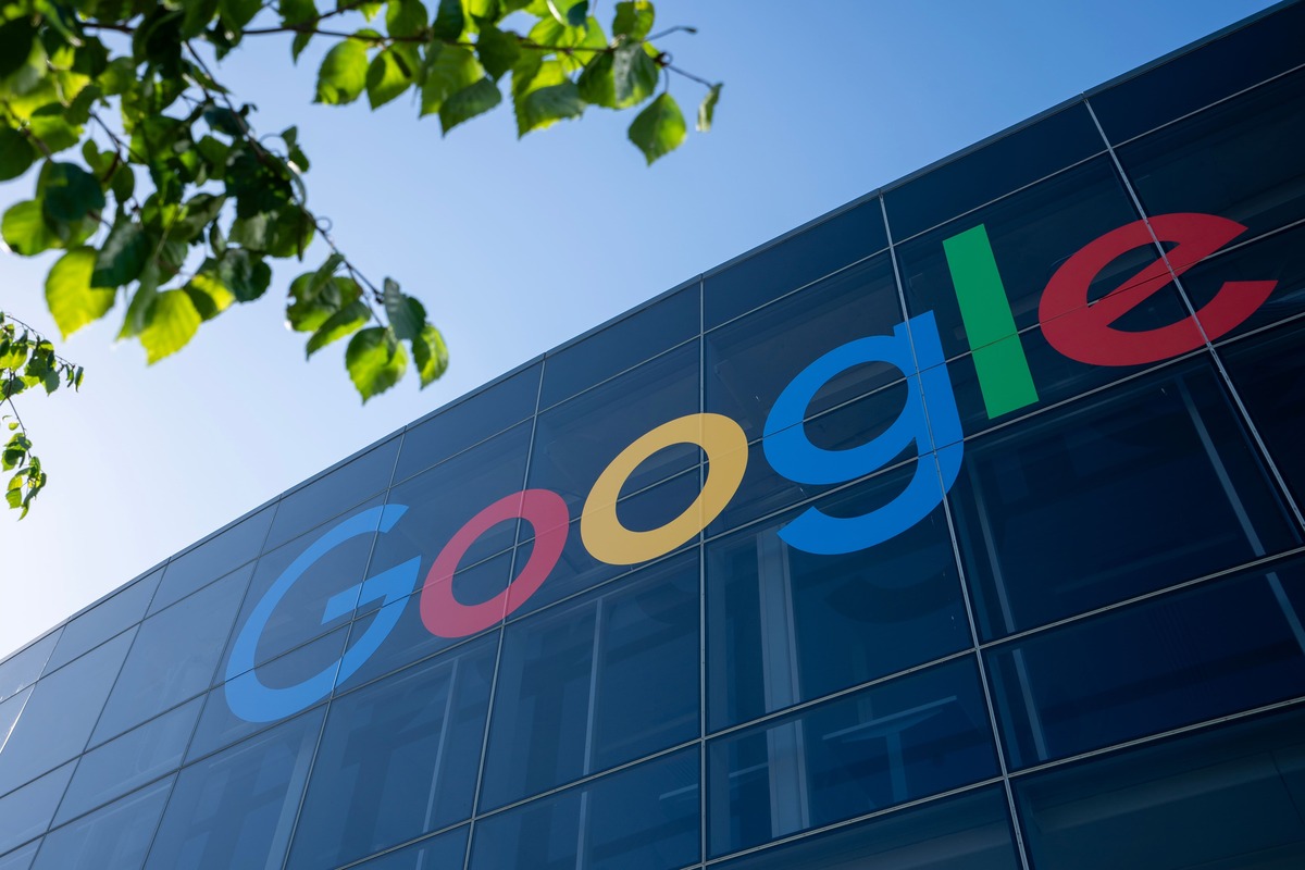 Los tribunales analizan casos de alto impacto que involucran millonarias indemnizaciones de Google. | Foto: Shuttestock