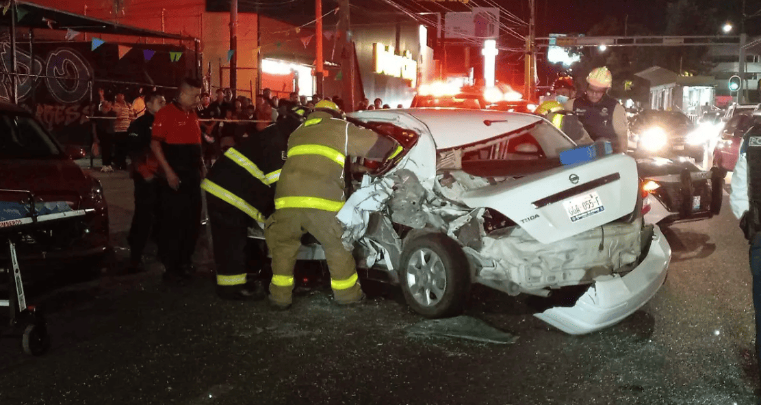 Accidente en bulevar Torres Landa deja a adlto mayor herido. | Redes Sociales