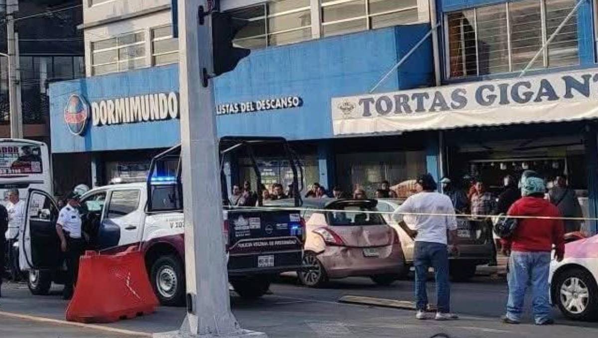 El accidente ocurrió en Nezahualcóyotl, donde un motociclista perdió la vida tras el impacto registrado en la zona oriente. | Foto: Especial