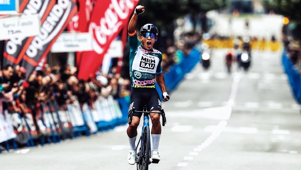Edgar Cadena confirma su participación en Campeonato Mundial de Ciclismo en Montreal (Instagram @edgar_chuky)