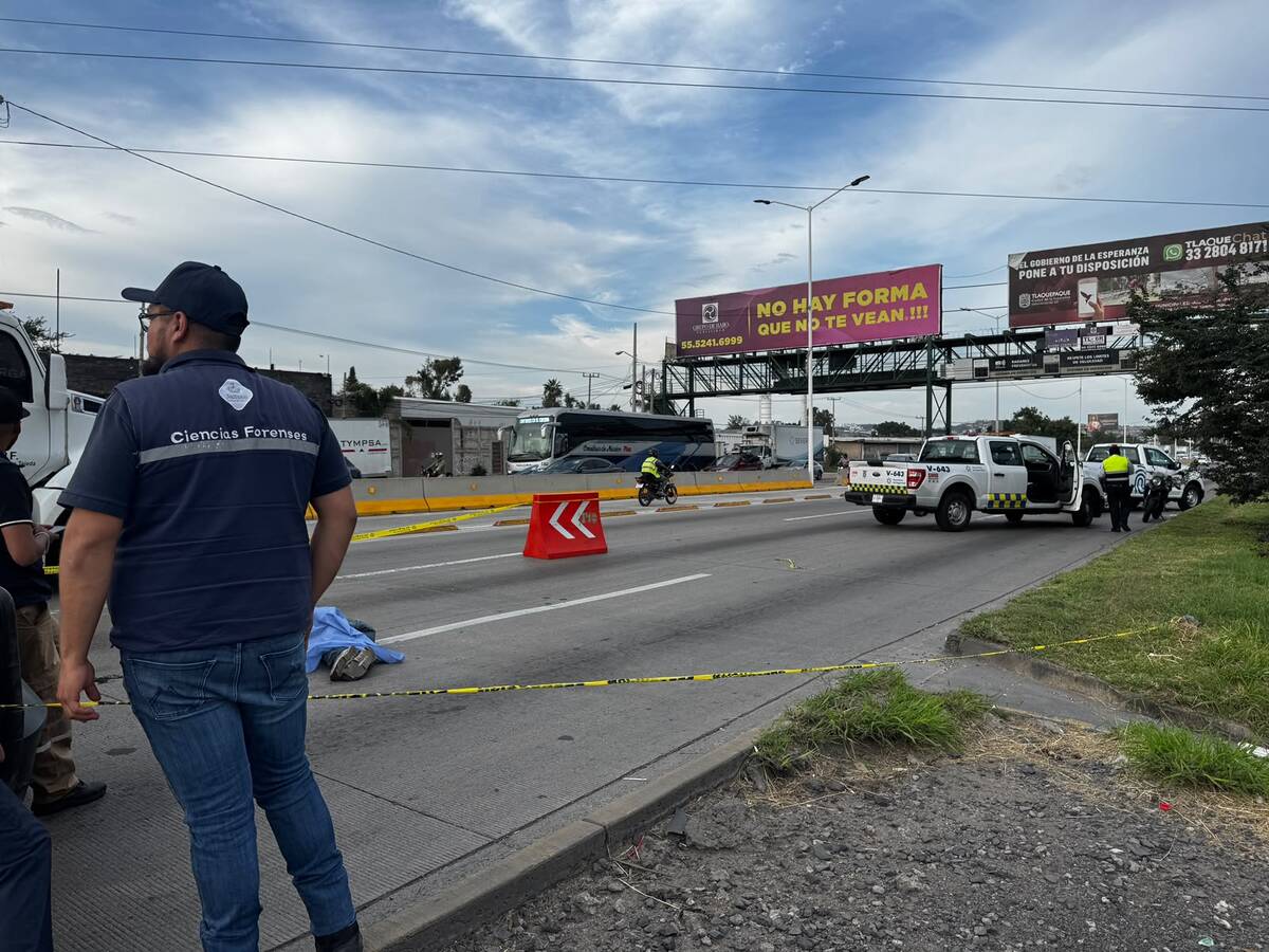 El accidente ocurrió sobre el Periférico. (Usi Toledo)