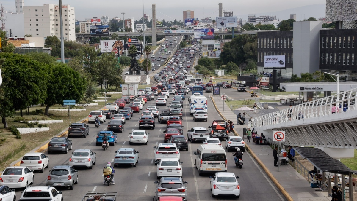 En Puebla, 2 de cada 5 viviendas cuentan con vehículo | EsImagen