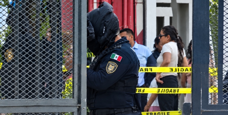 Policías de la SSC acudieron tras el llamado por disparos de arma de fuego en la colonia Morelos. | Especial