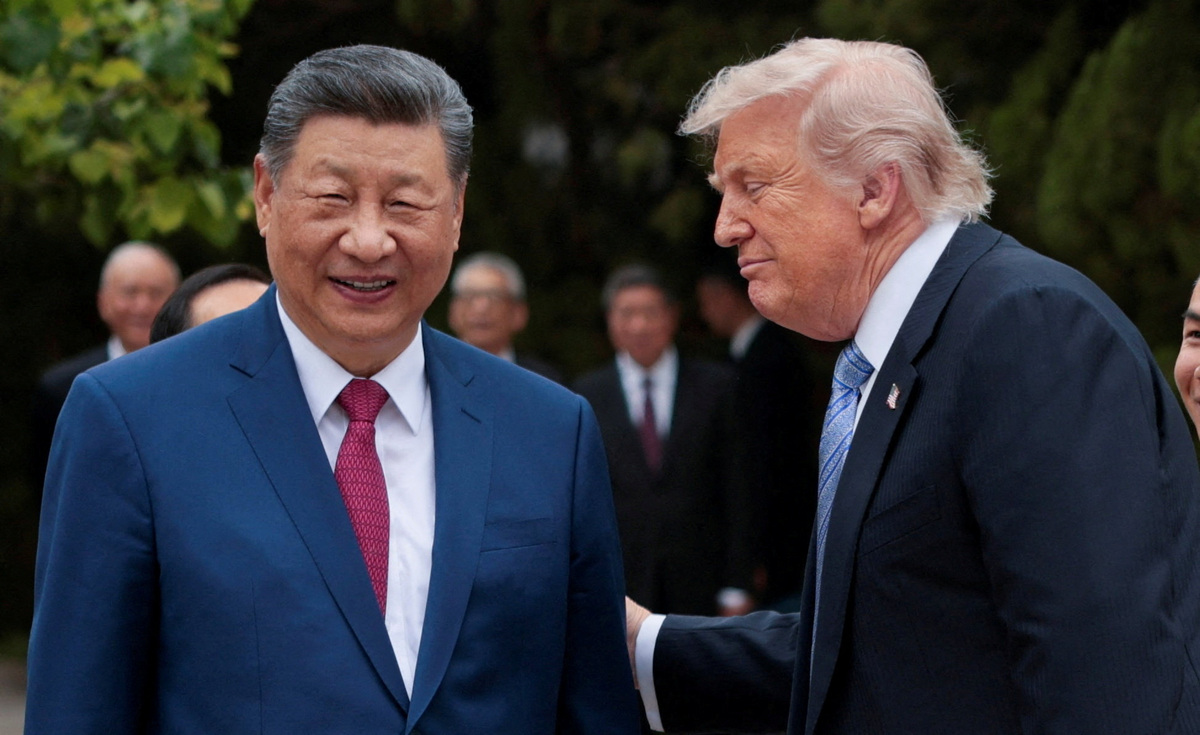 El presidente de Estados Unidos, Donald Trump, conversa con el presidente chino, Xi Jinping, en mayo de este año. | Reuters