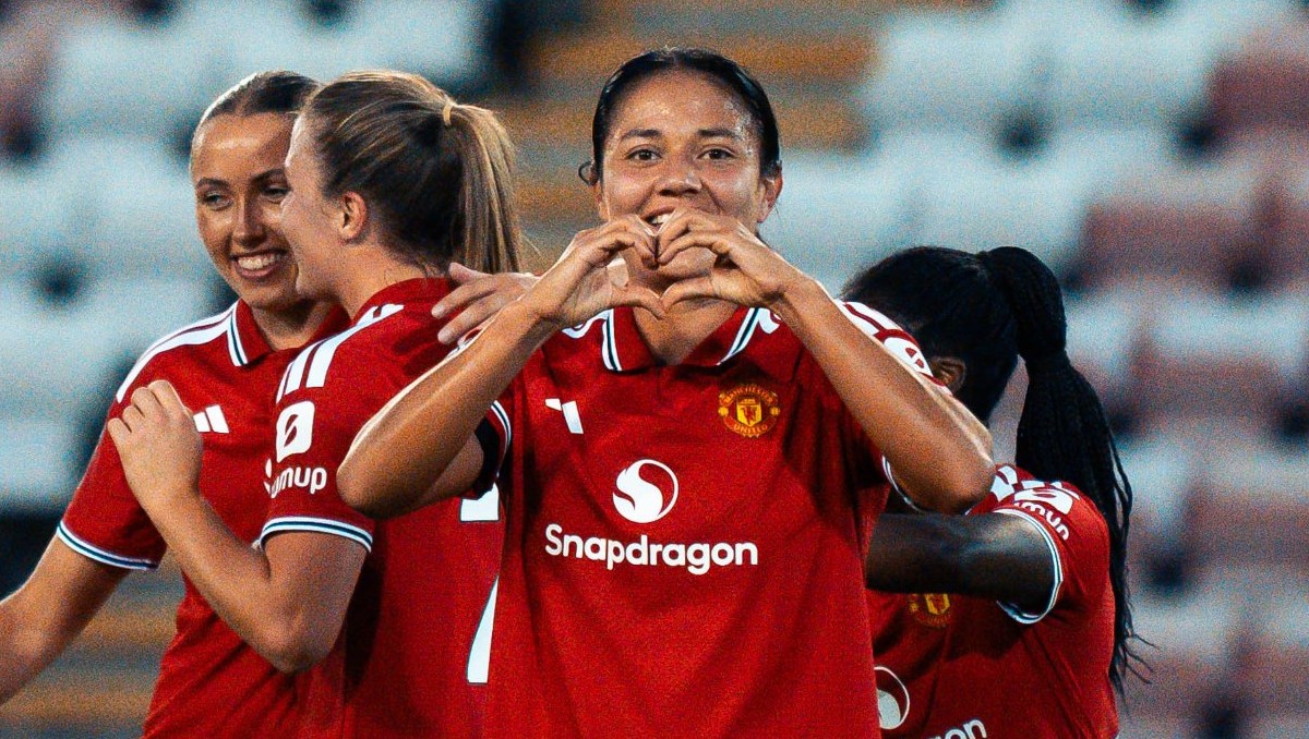 Rebeca Bernal se estrena como goleadora con el Manchester United Femenil (X @ManUtdWomen)