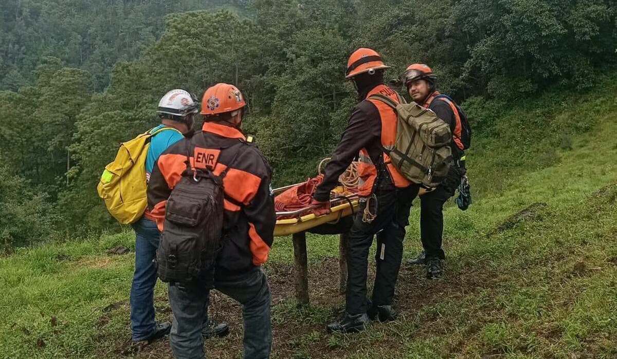 Rescatan cuerpo de joven en barranca de Veracruz | Foto: Isabel Zamudio