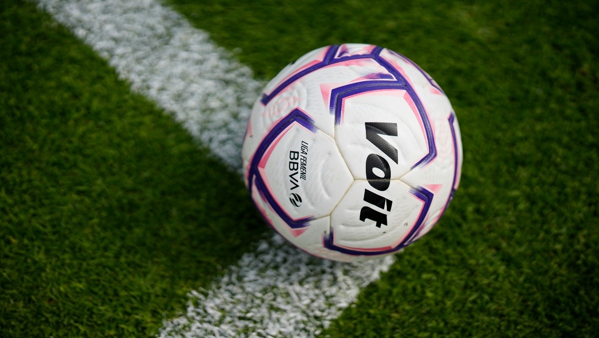 El balón oficial de la Liga MX Femenil. (Imago7)