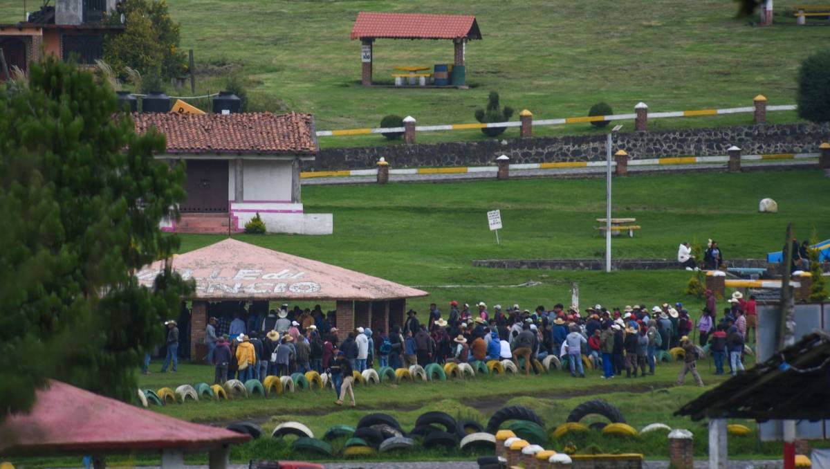 Comuneros de Acazulco y Atlapulco se enfrentaron por una disputa de límites; Ocoyoacac llamó a resolverla mediante el diálogo. | Foto: Cuartoscuro