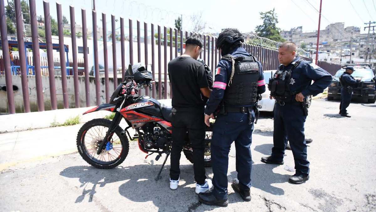 La Policía realiza revisiones a motocicletas, ante la participación de esto vehículos en homicidios. | Foto: SSEM