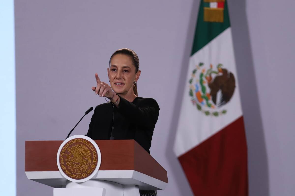 Sheinbaum informó que la FGR aún revisa los permisos del combustible asegurado | Foto: Octavio Hoyos