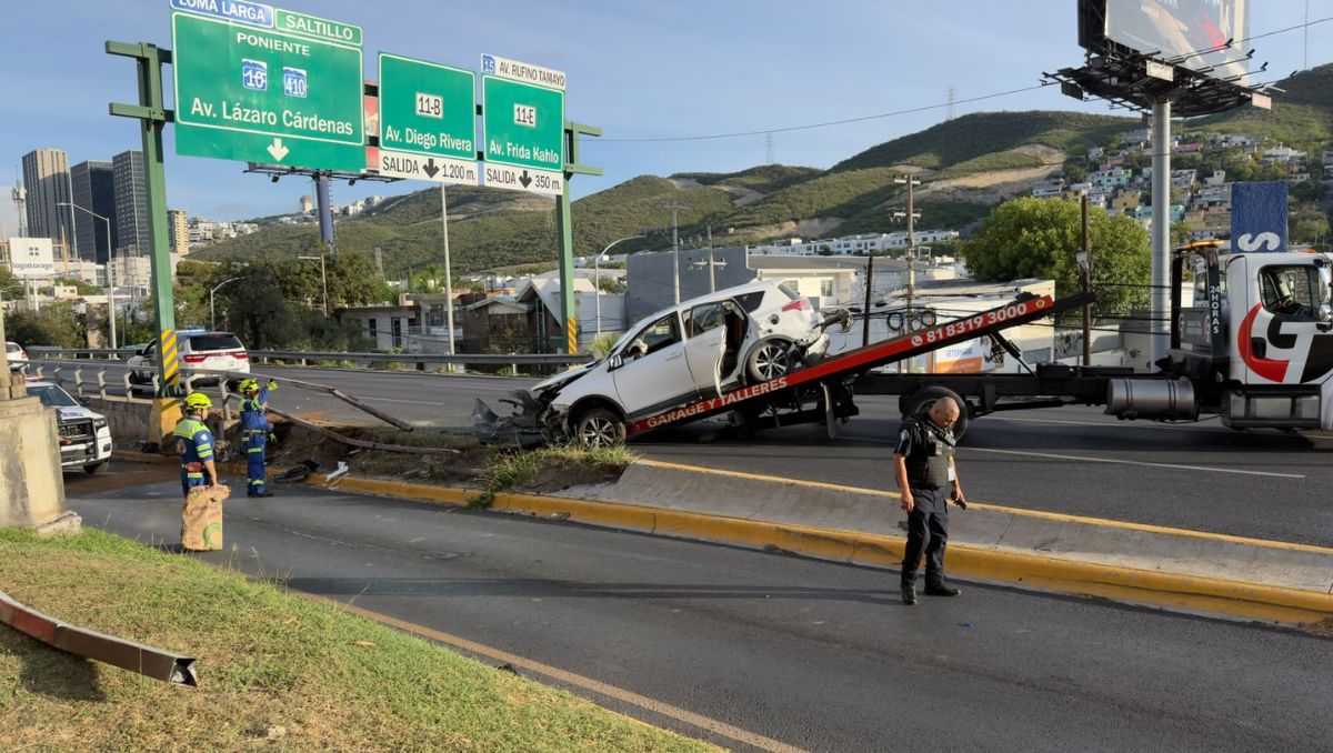 El accidente ocurrió cerca de un conocido centro comercial en la colonia Ampliación Valle del Mirador. Ángel Mercado