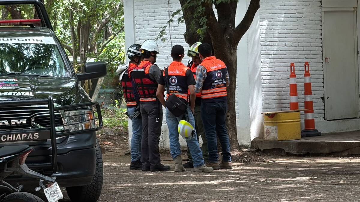 En las labores de búsqueda participaron elementos de Protección Civil Municipal de Tuxtla. | Foto: Jhonatan González