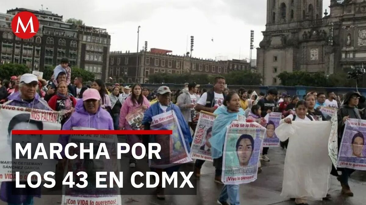 Centro de CdMx paralizado por manifestación de normalistas a 12 años de Ayotzinapa