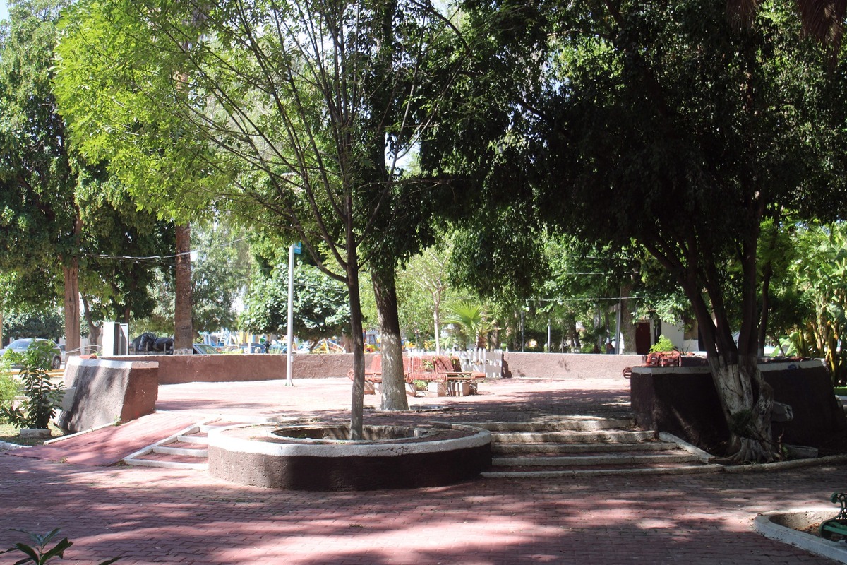 Continúa remodelación del Parque Morelos en Gómez Palacio. | Foto: Rolando Riestra.