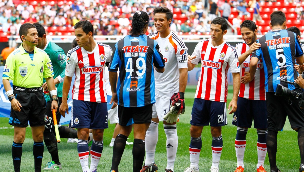 Querétaro derrotó a Chivas en el Apertura 2014 con Ronaldinho en la cancha (Imago7)